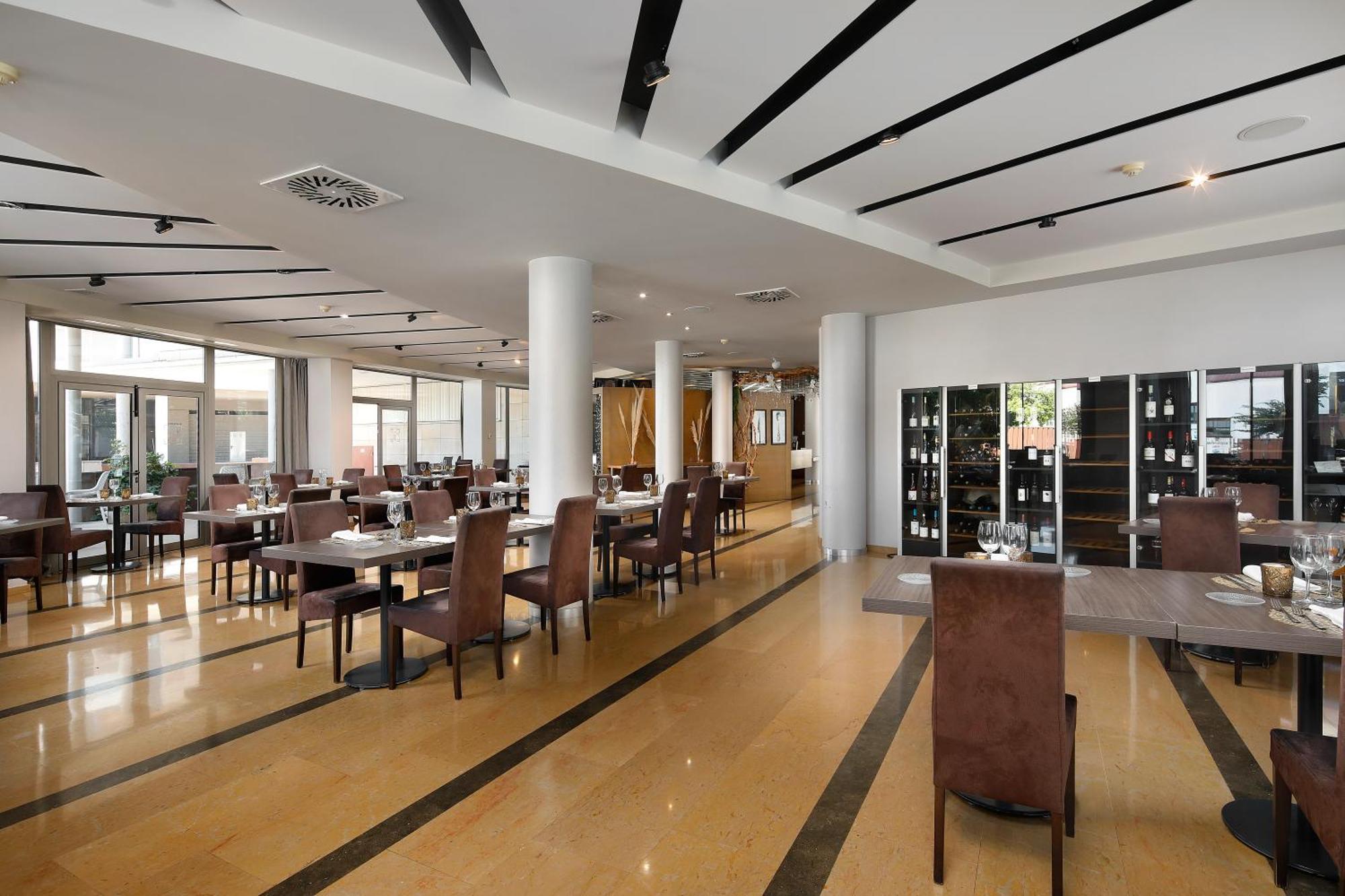 Hotel Masmonzon Bagian luar foto